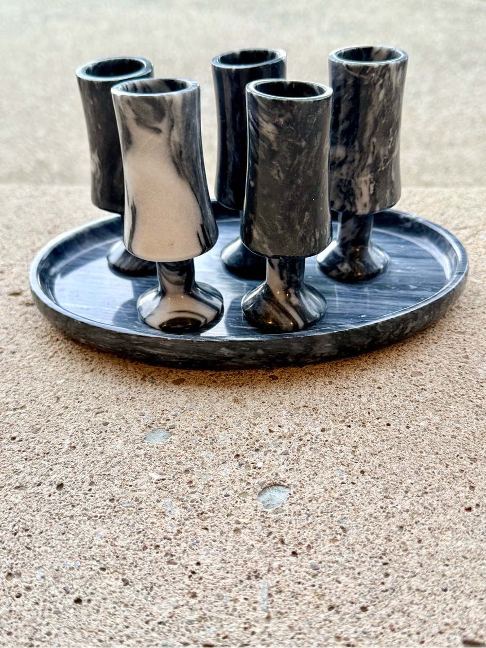 ⚡️SALE⚡️Vintage Handcrafted Onyx Black & White Shot Glass Set with Serving Tray - Picture 3 of 17